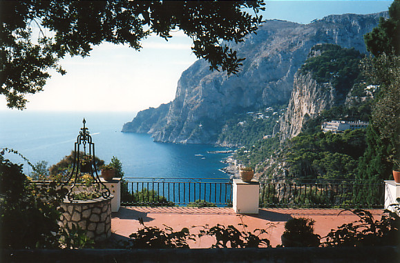 Capri panorama (© Portanapoli.com)